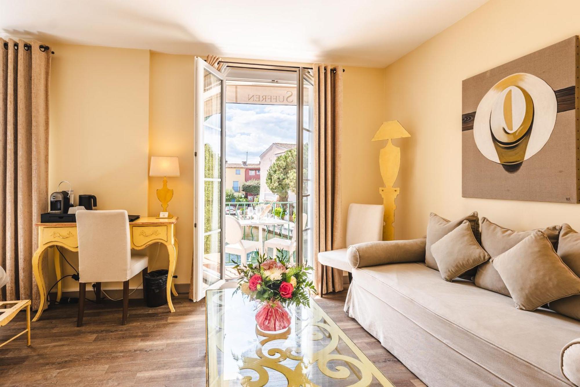 Le Suffren Hotel Grimaud Exteriér fotografie
