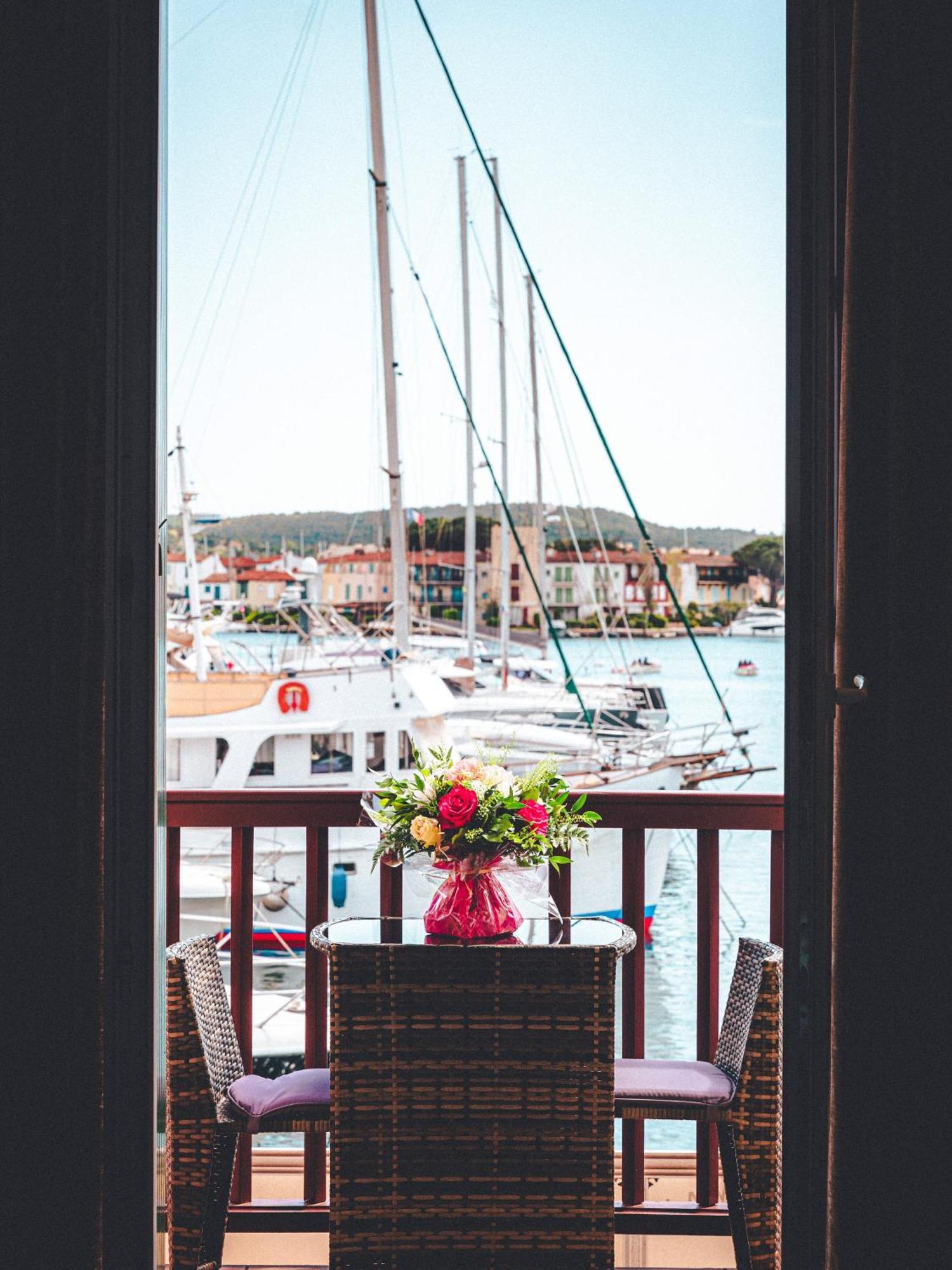 Le Suffren Hotel Grimaud Exteriér fotografie
