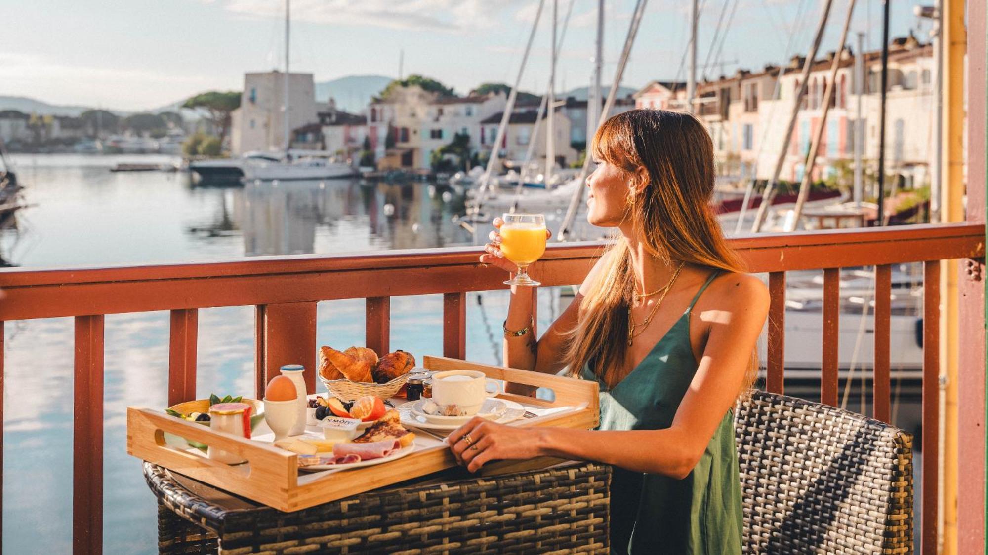 Le Suffren Hotel Grimaud Exteriér fotografie